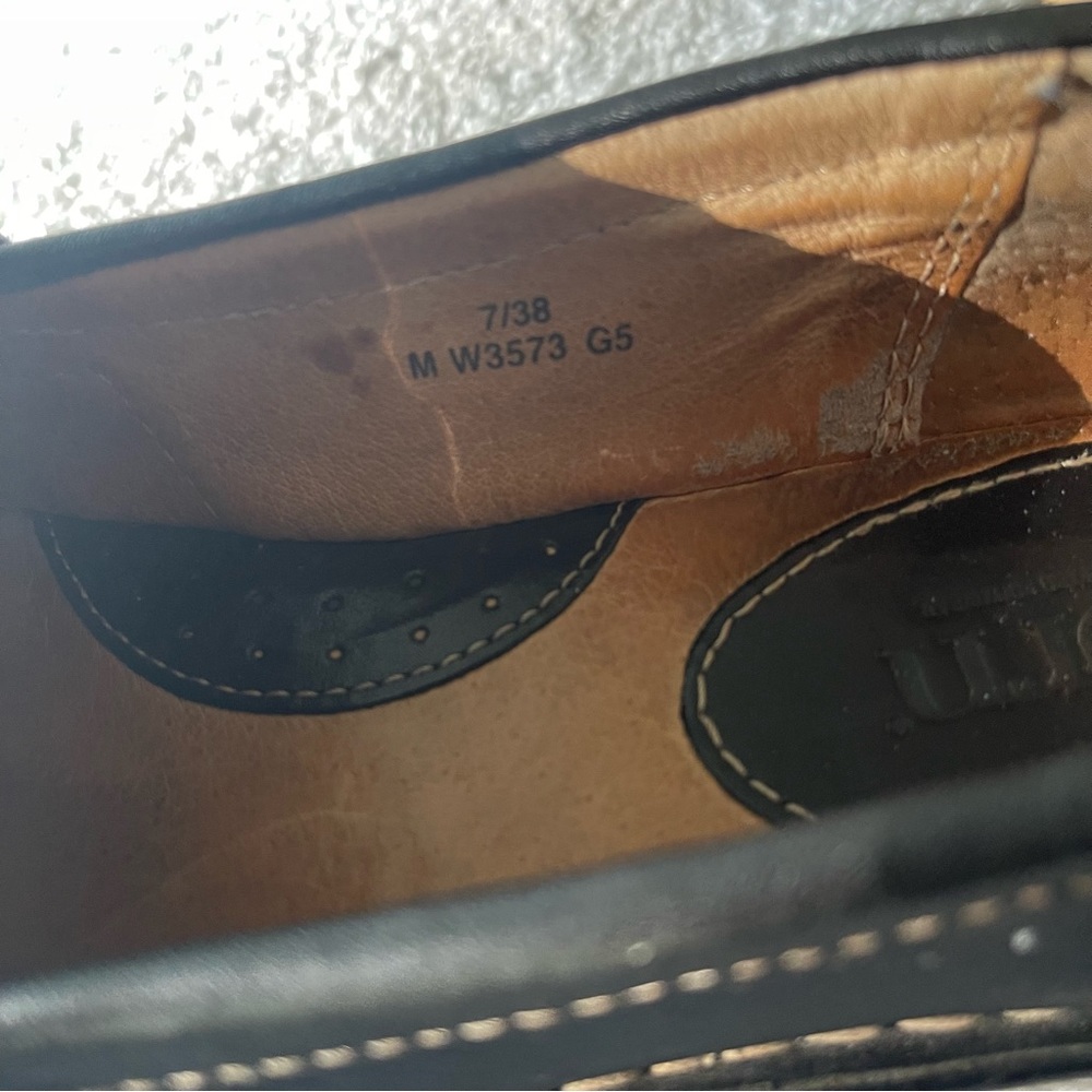 BORN Brown Leather Slip On Loafer Style Flats. Size 7 - Picture 8 of 8